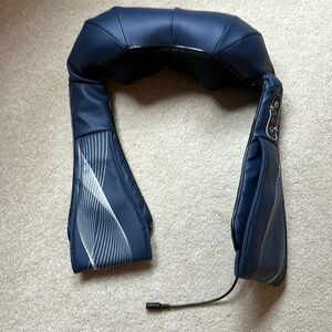 NAIPO 3D Rotating Massager